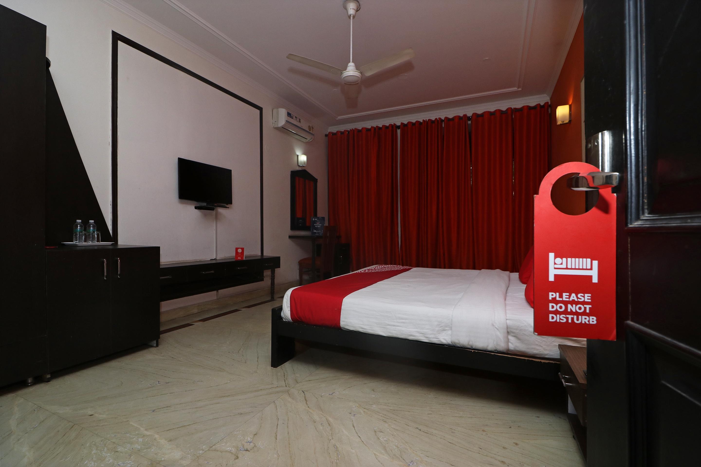 Super Hotel O Hare Rama Guest House นิวเดลี ภายนอก รูปภาพ