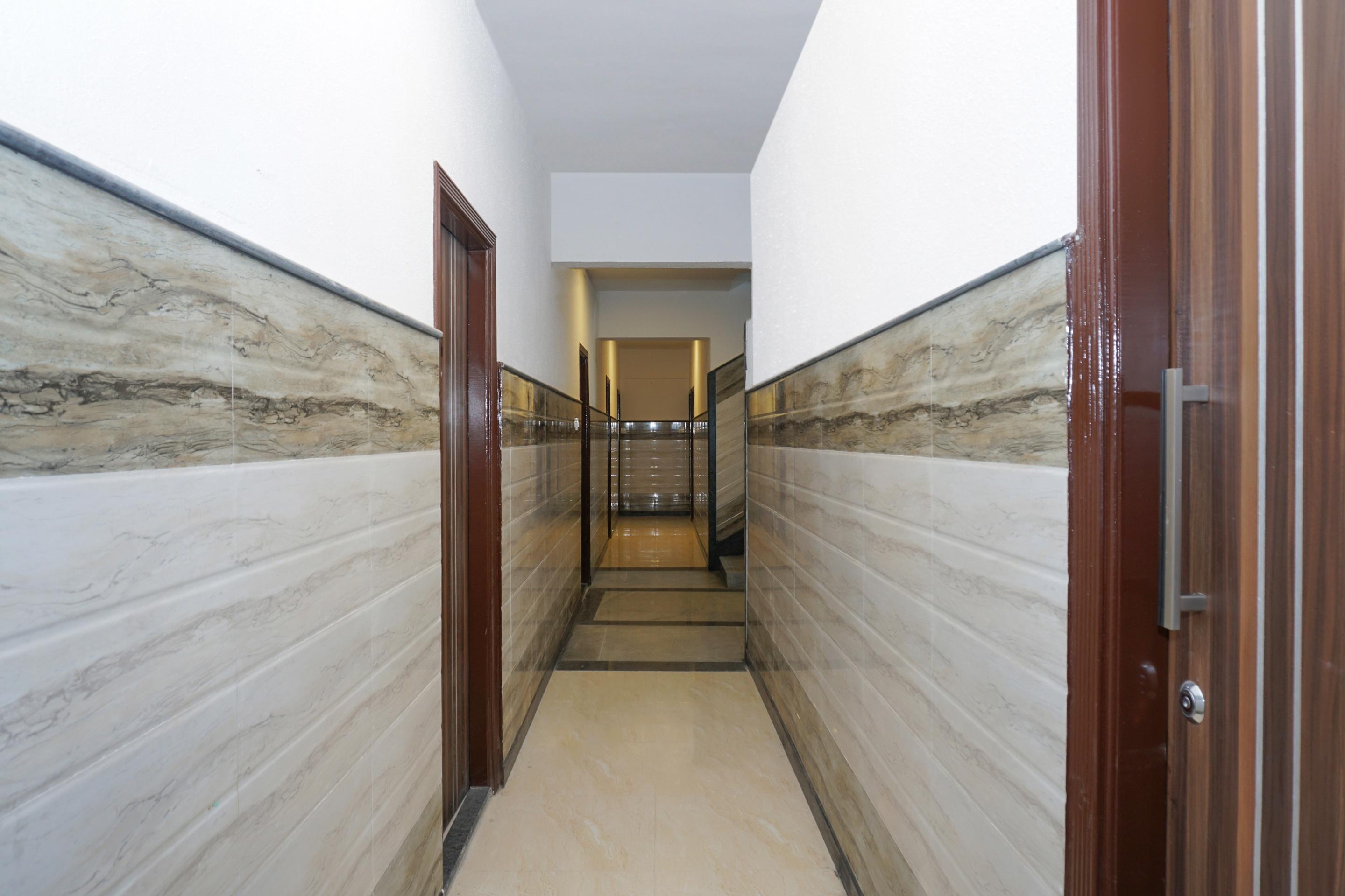 Super Hotel O Hare Rama Guest House นิวเดลี ภายนอก รูปภาพ