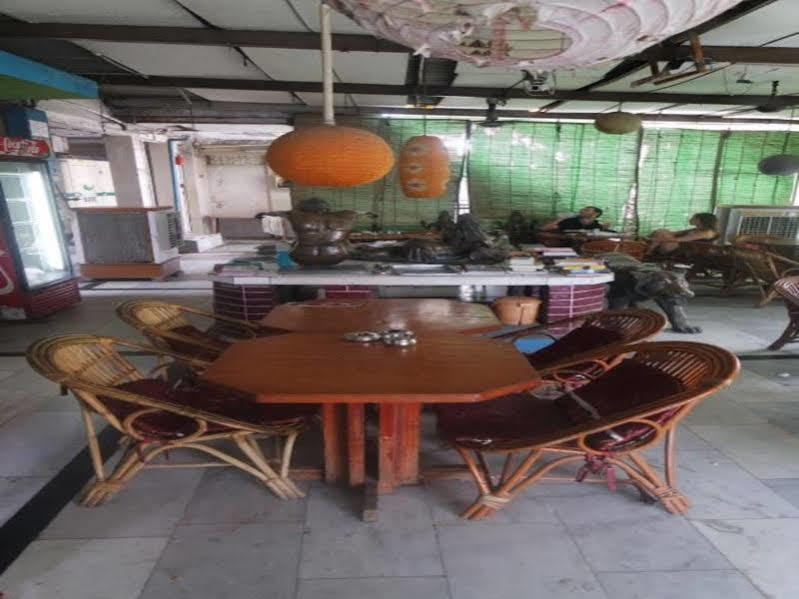 Super Hotel O Hare Rama Guest House นิวเดลี ภายนอก รูปภาพ